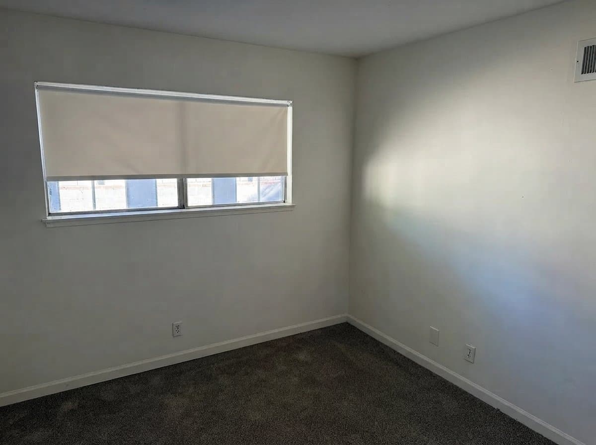 Simi Valley House: 2158 Brentwood St