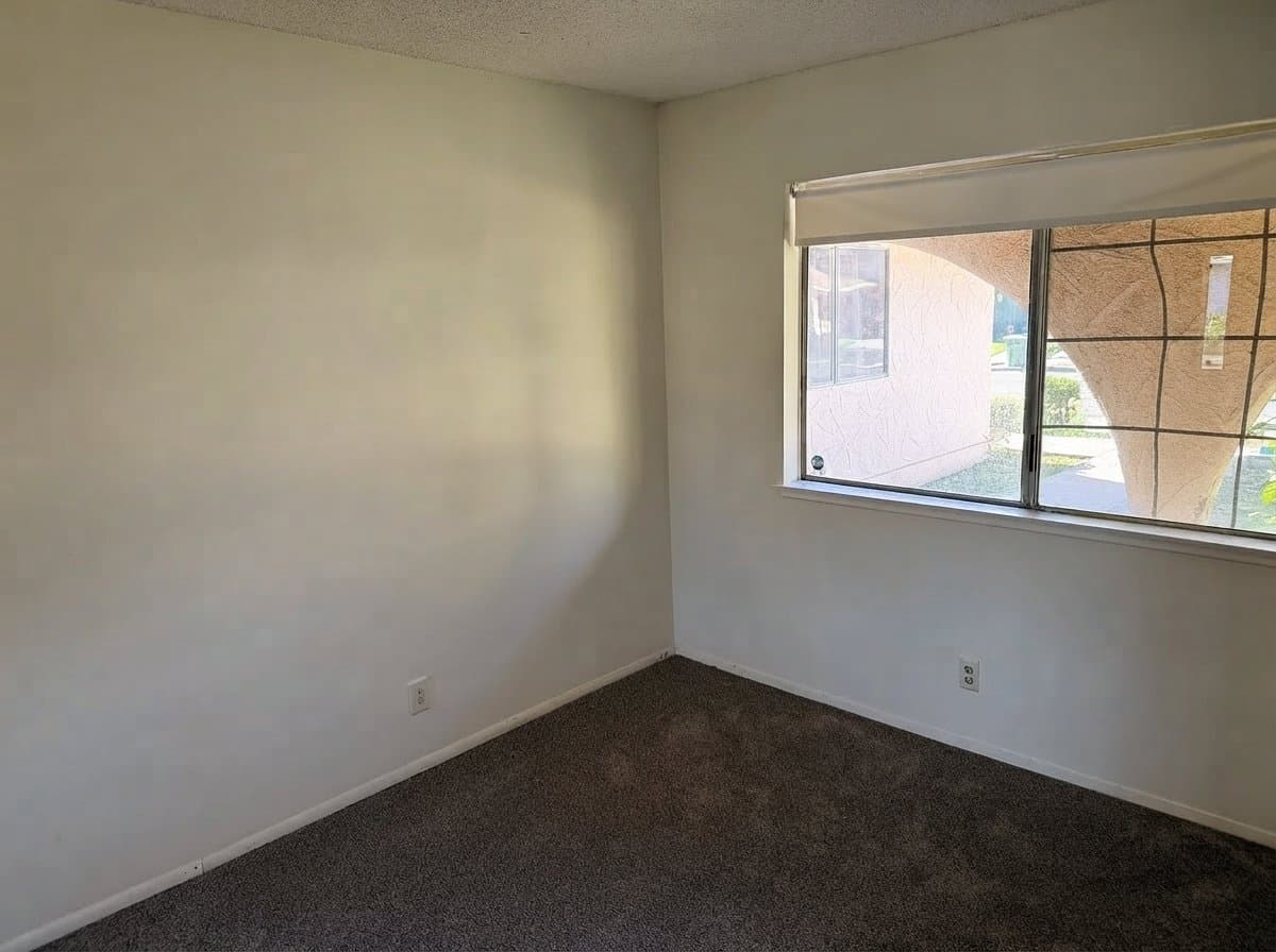 Simi Valley House: 2158 Brentwood St