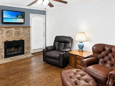 Dallas Single Room: 18333 Roehamton drive