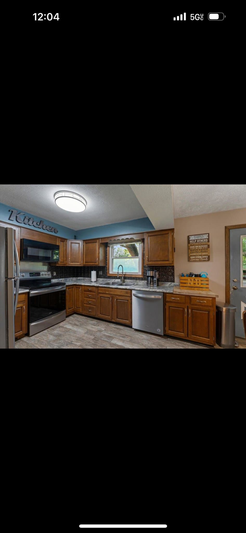Niles House: 70600 Conrad Rd
