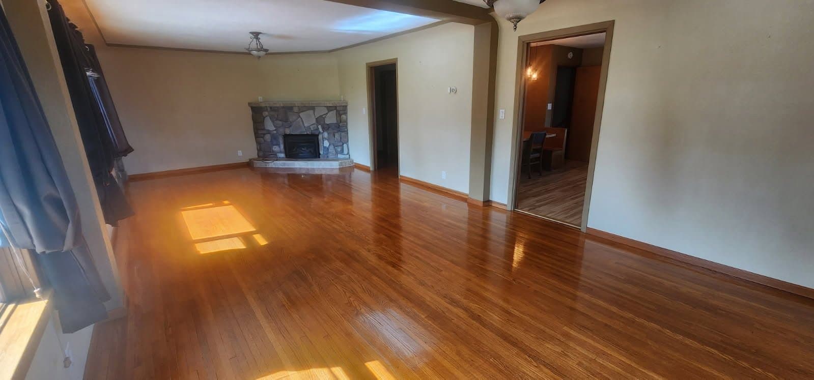 Callaway House: 19174 cty hwy 14