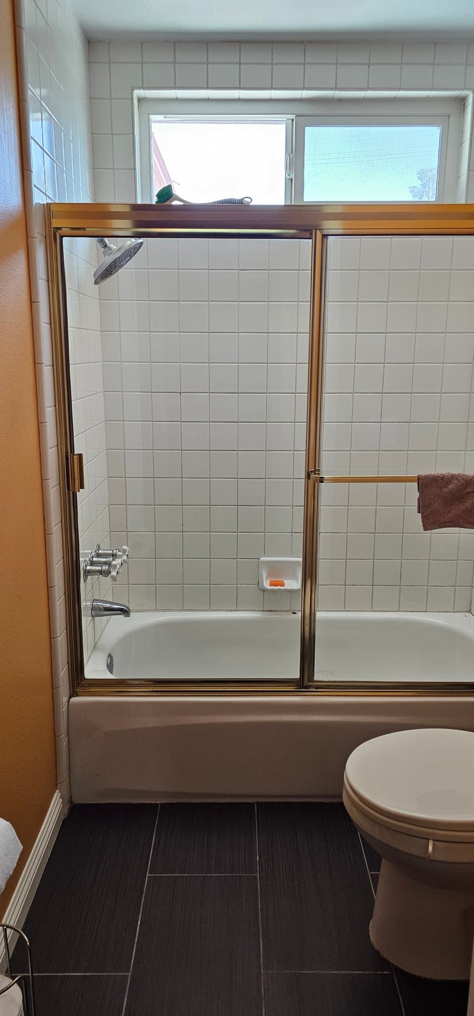 North Hills Single Room: 15705 Noga Way