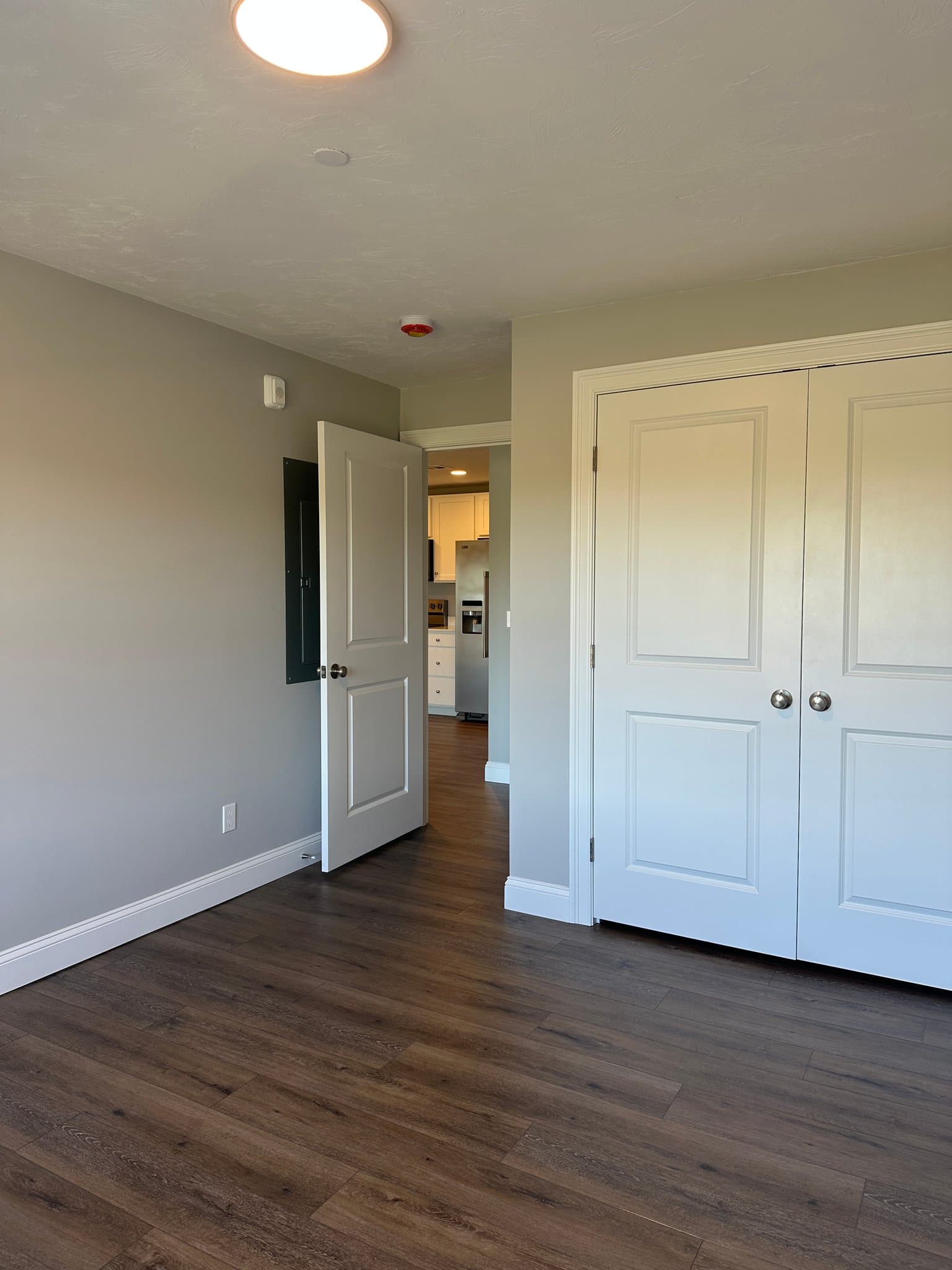 Grafton Apartment: 188 Providence Rd, Building 2000