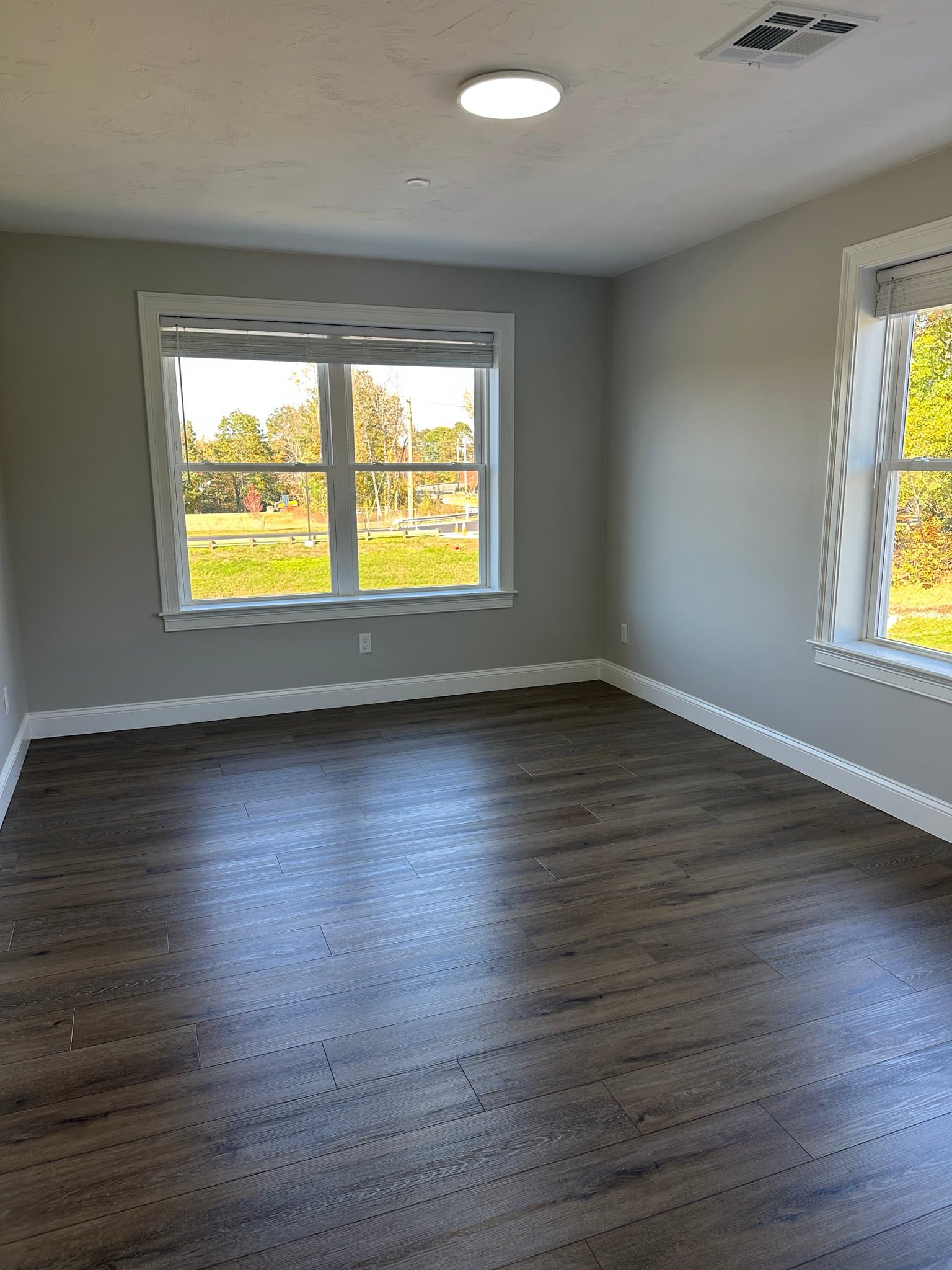 Grafton Apartment: 188 Providence Rd, Building 2000