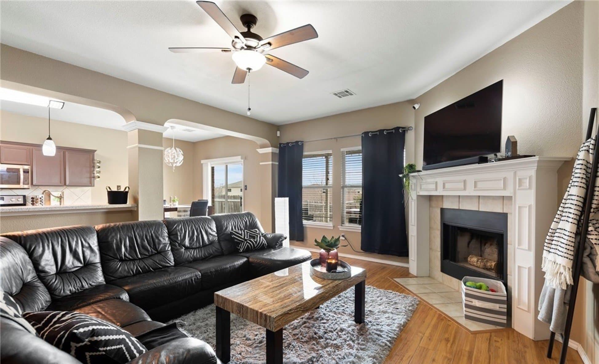 Harker Heights House: 708 Black Hills Trl