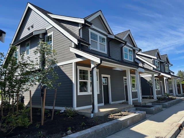 Bellingham Townhome: 520 E Sunset Dr