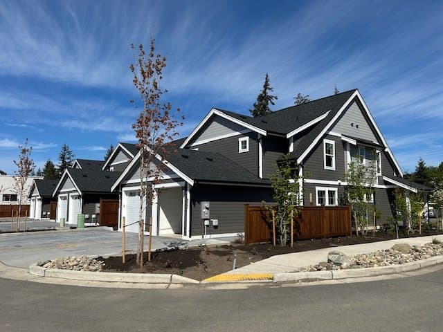 Bellingham Townhome: 520 E Sunset Dr