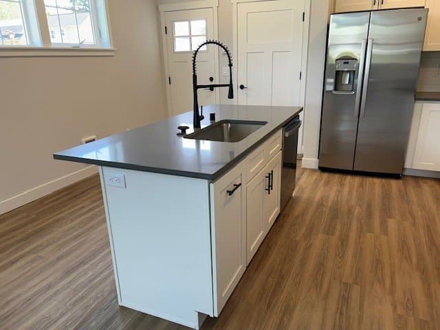 Bellingham Townhome: 520 E Sunset Dr