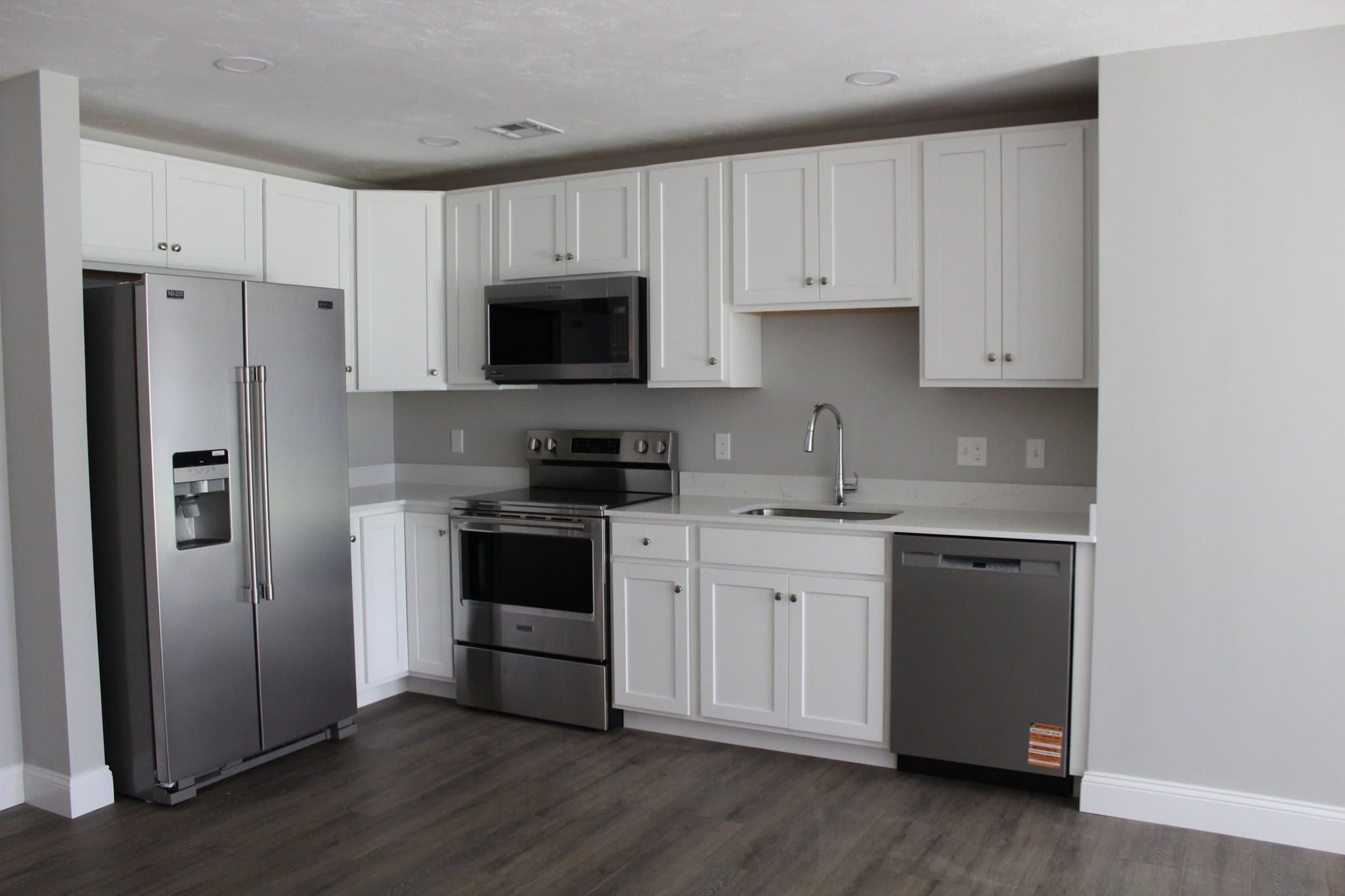 Grafton Apartment: 188 Providence Rd, Building 2000
