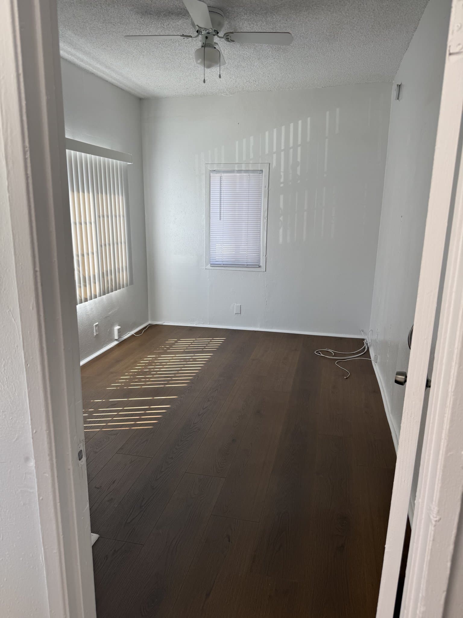Los Angeles House: 3910 Walton Ave