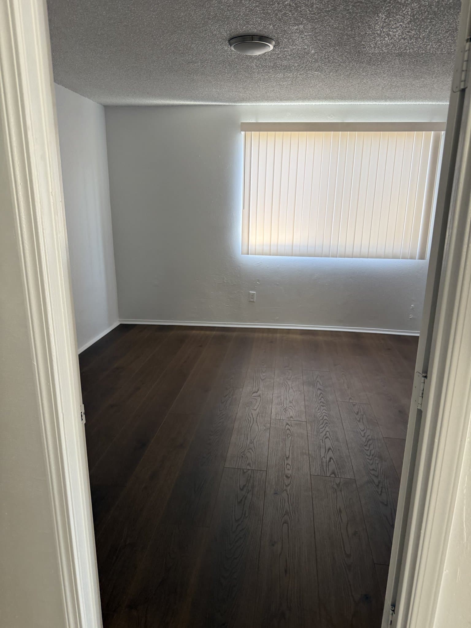 Los Angeles House: 3910 Walton Ave