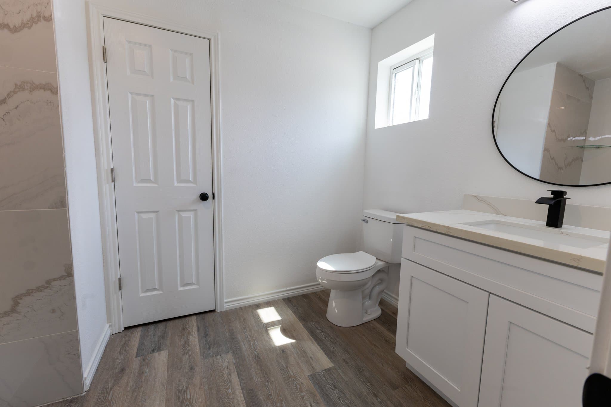 Hillsboro Apartment: 114 New St
