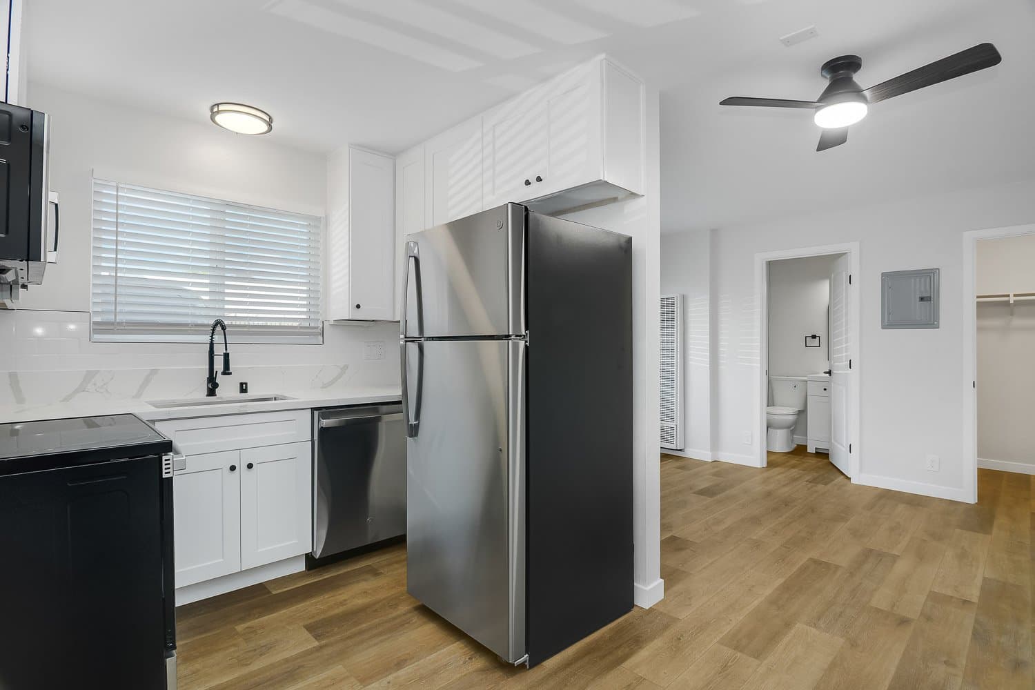 San Diego Apartment: 4142 44th street