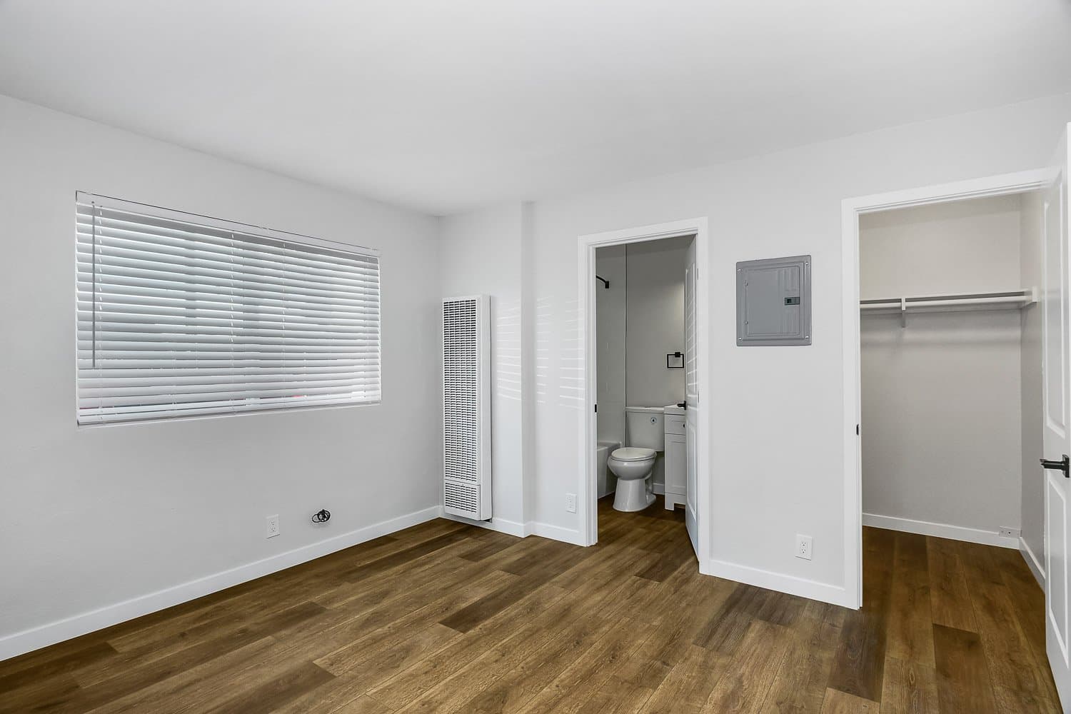 San Diego Apartment: 4142 44th street