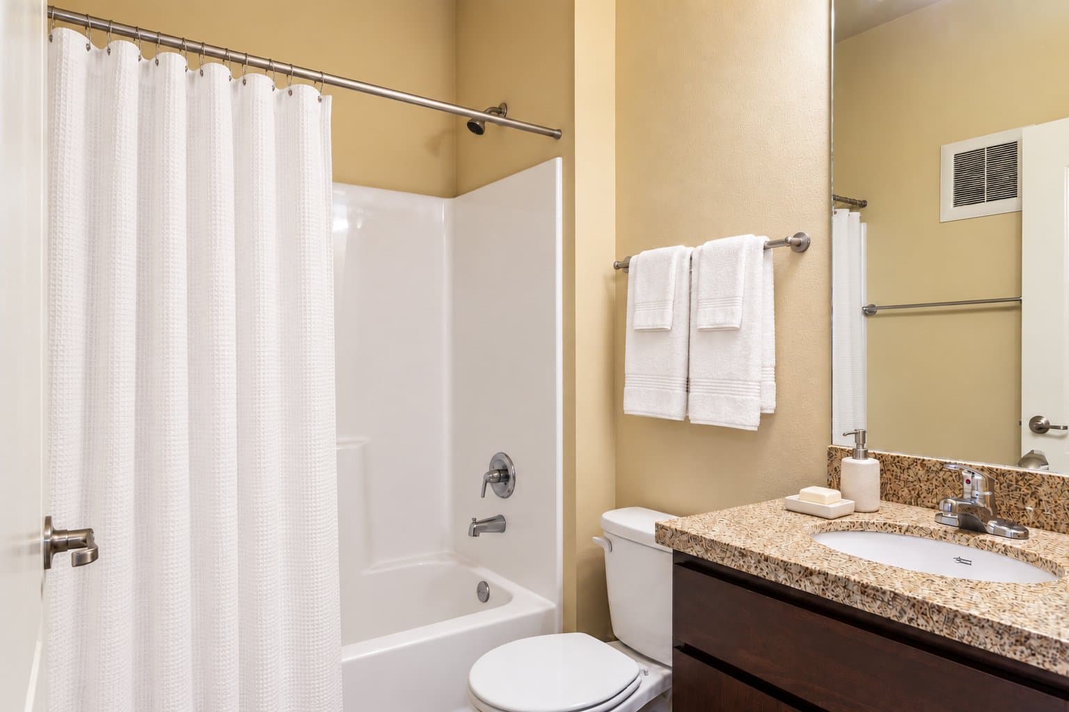 COLORADO SPRINGS Apartment: 1192 Westmoreland