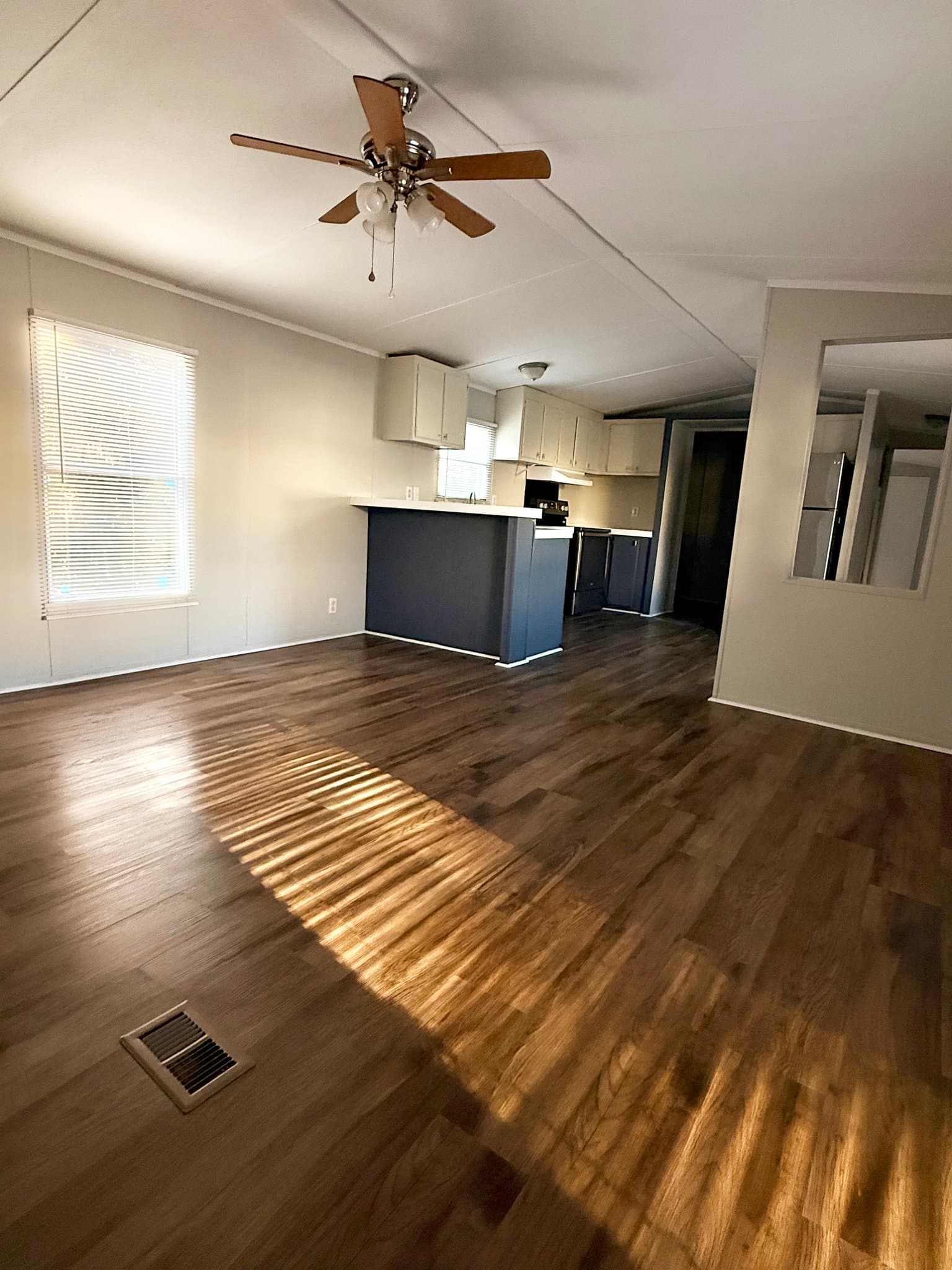 Fayetteville House: 316 Pelican Ct