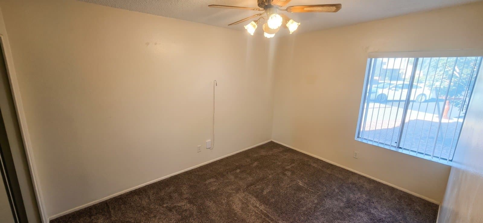 Mesa Multiplex: Mesa Dr - E Frost Cir (24 Units)