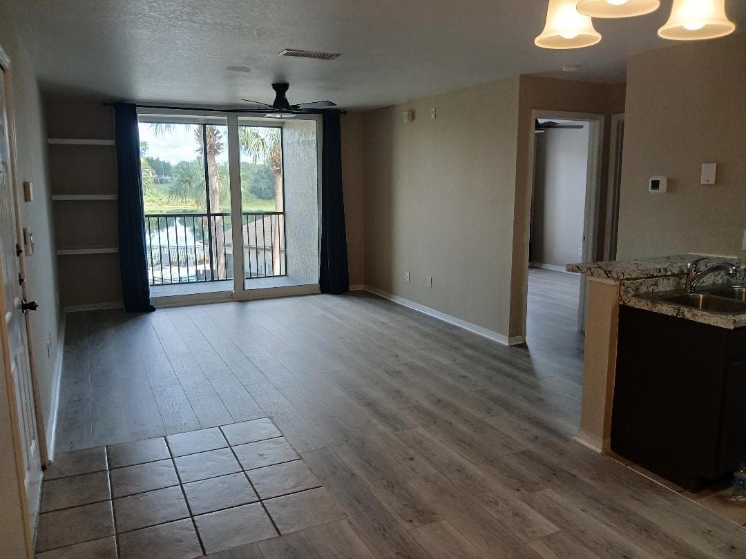 Orlando Apartment: 8915 Latrec Ave