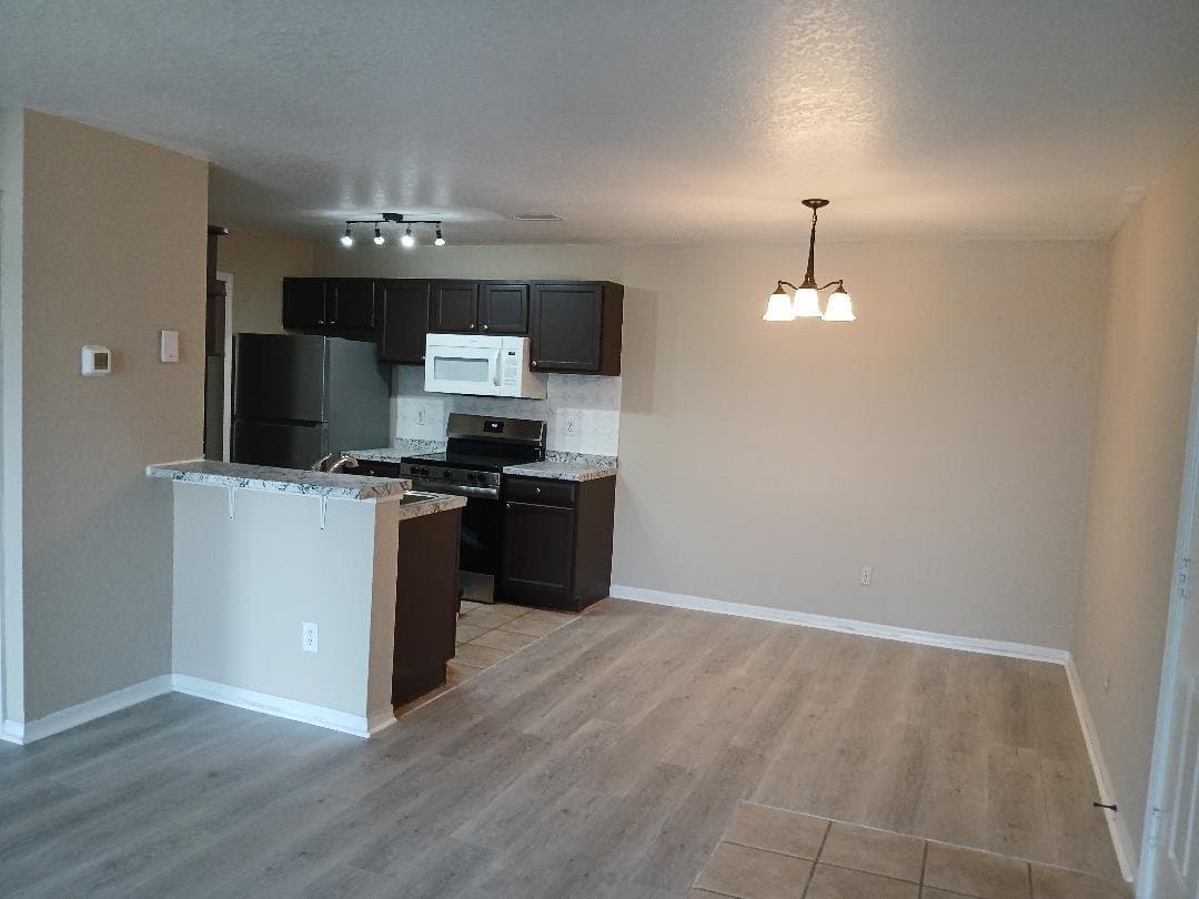 Orlando Apartment: 8915 Latrec Ave