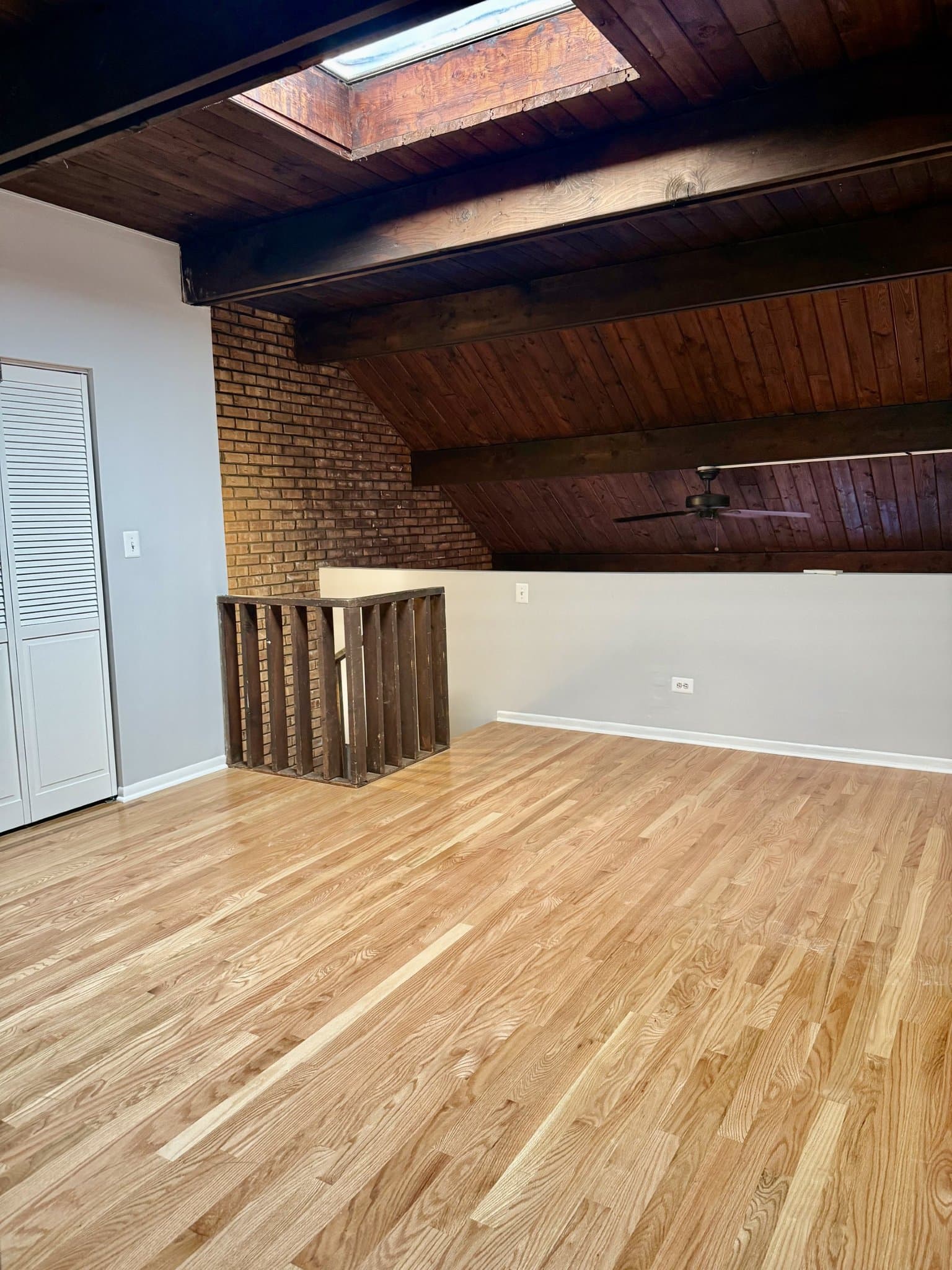 Chicago Apartment: 2233 N Lincoln Ave
