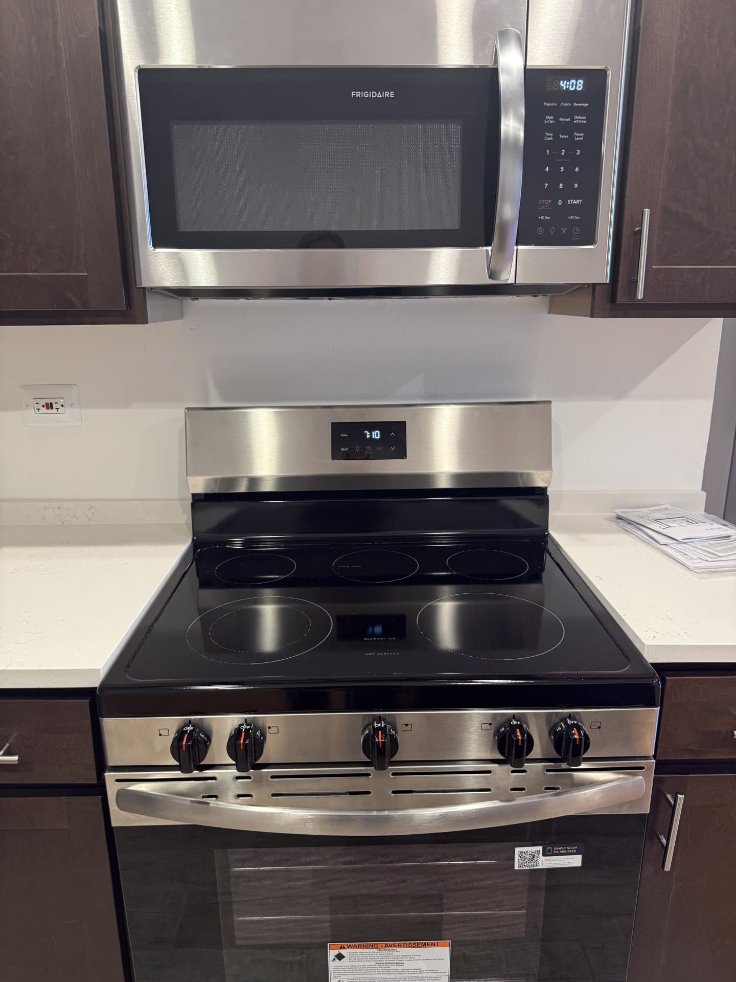 Chicago Apartment: 2233 N Lincoln Ave