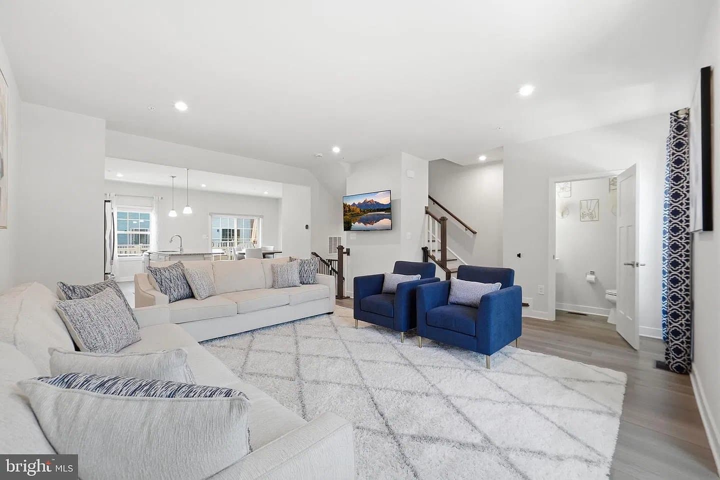 Upper Marlboro Townhome: 8805 Sybil Ln