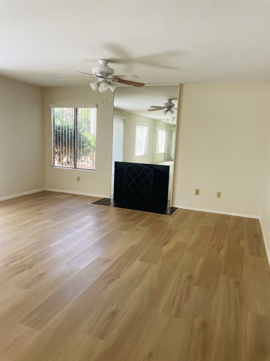 Escondido Condo: 450 W Vermont Ave