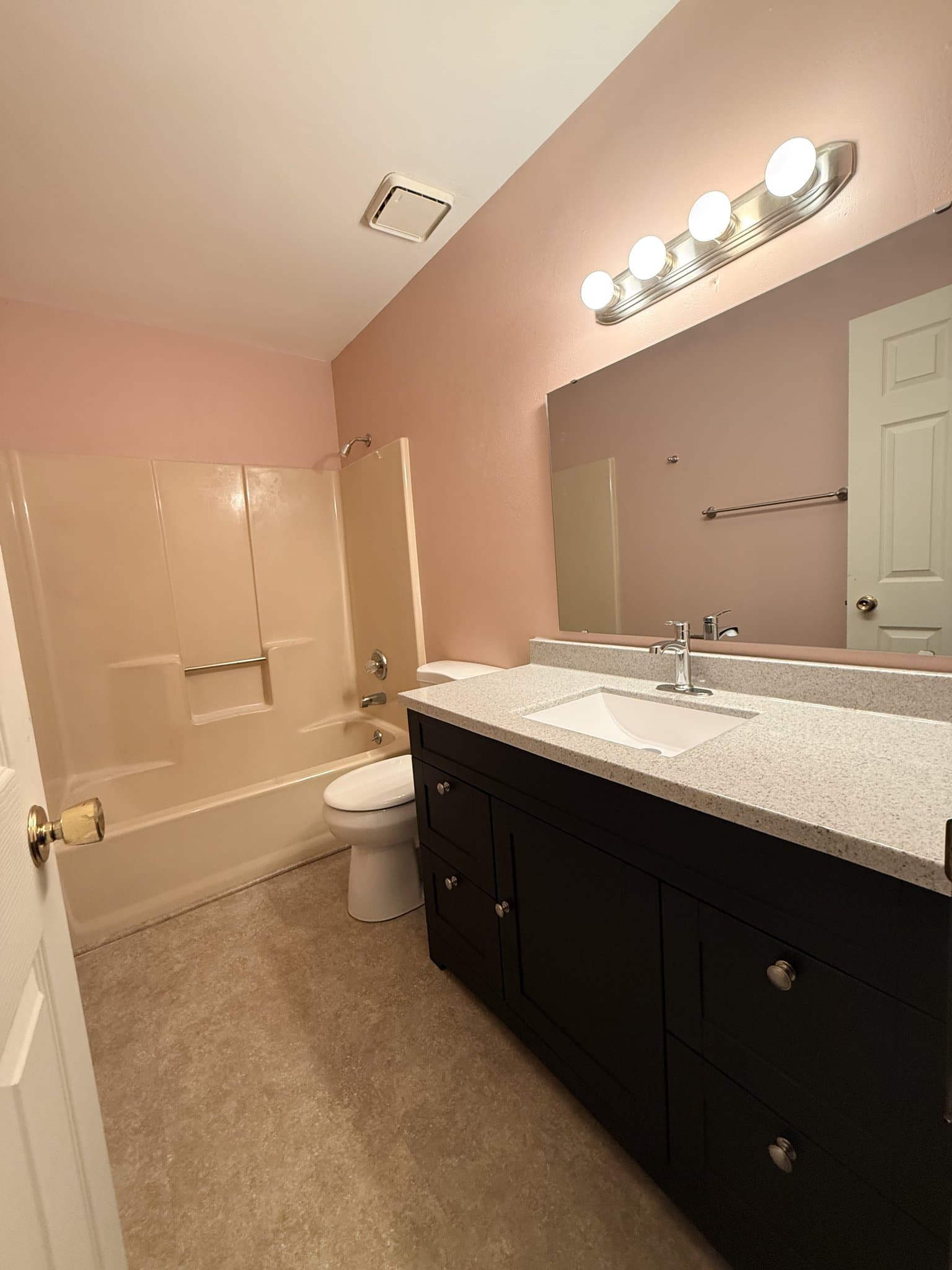 Rockton Condo: 780 Salem