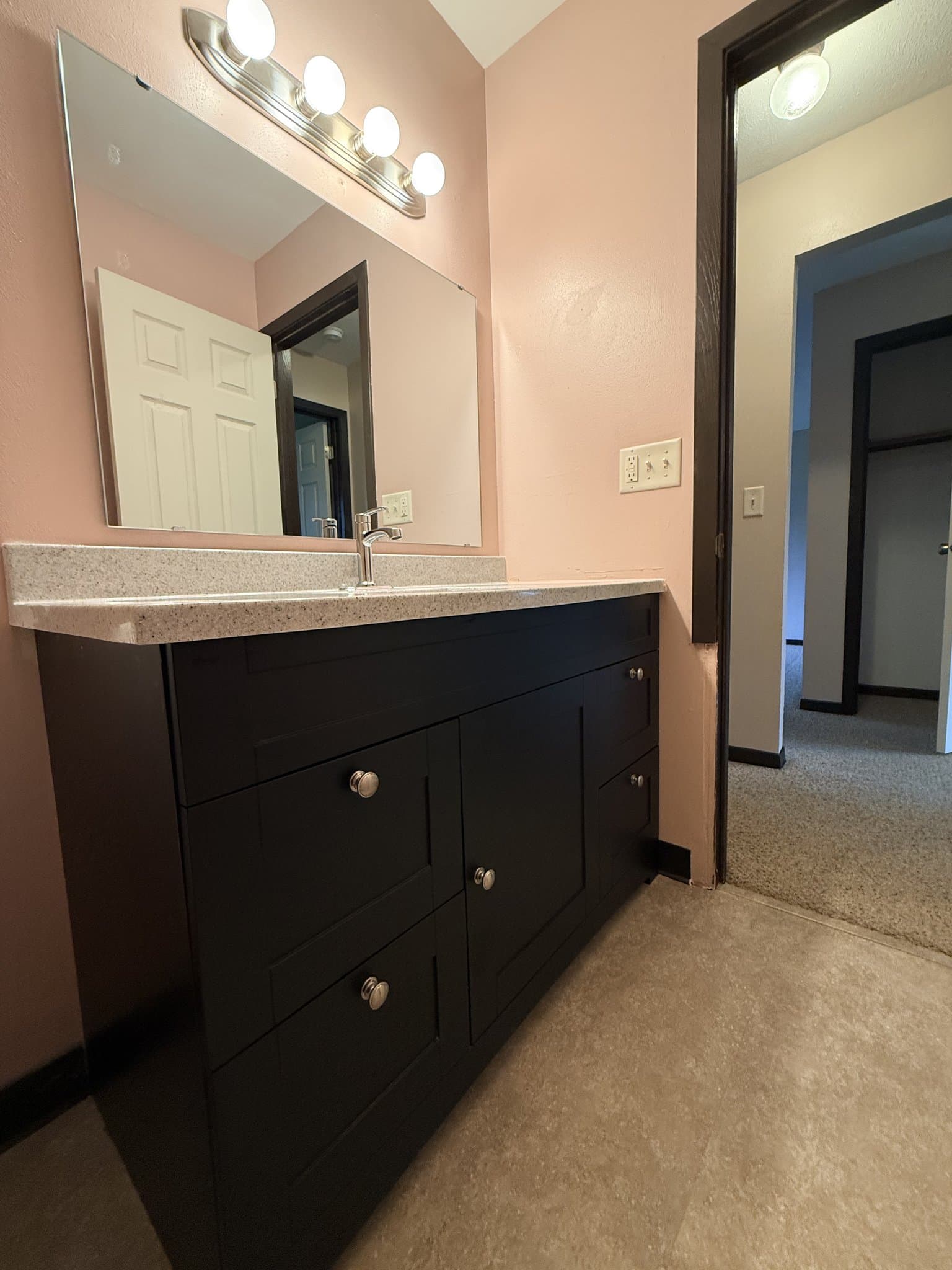 Rockton Condo: 780 Salem