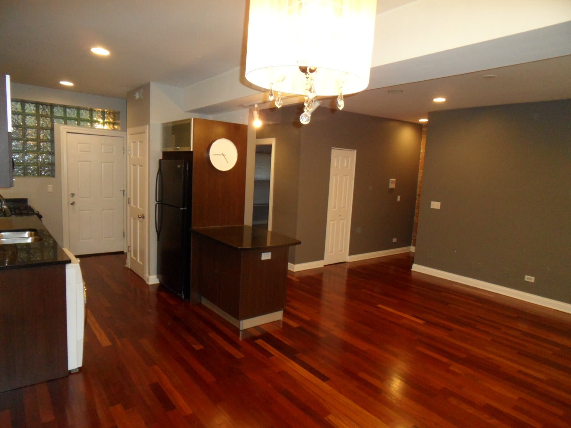 Chicago Condo: 1360 W Estes Ave