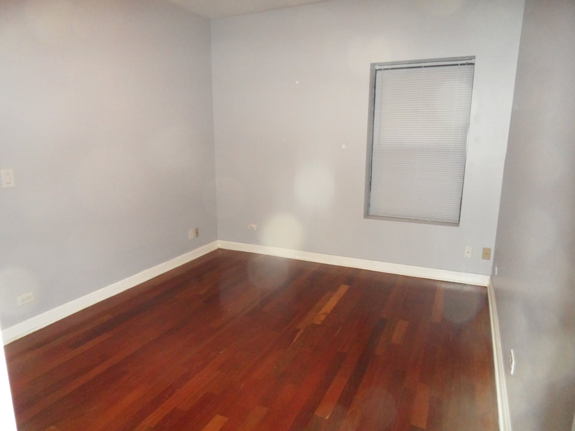 Chicago Condo: 1360 W Estes Ave