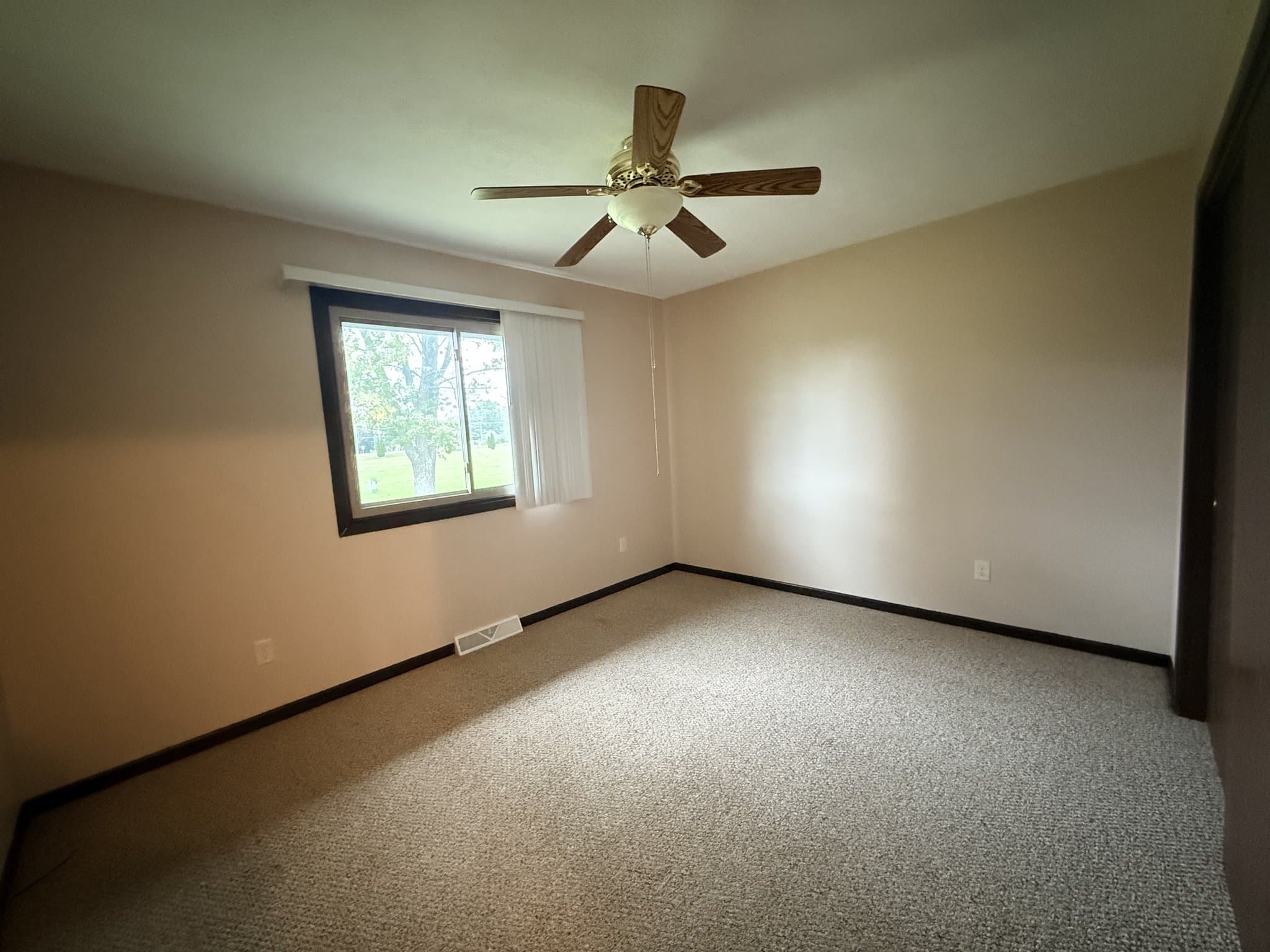 Rockton Condo: 780 Salem