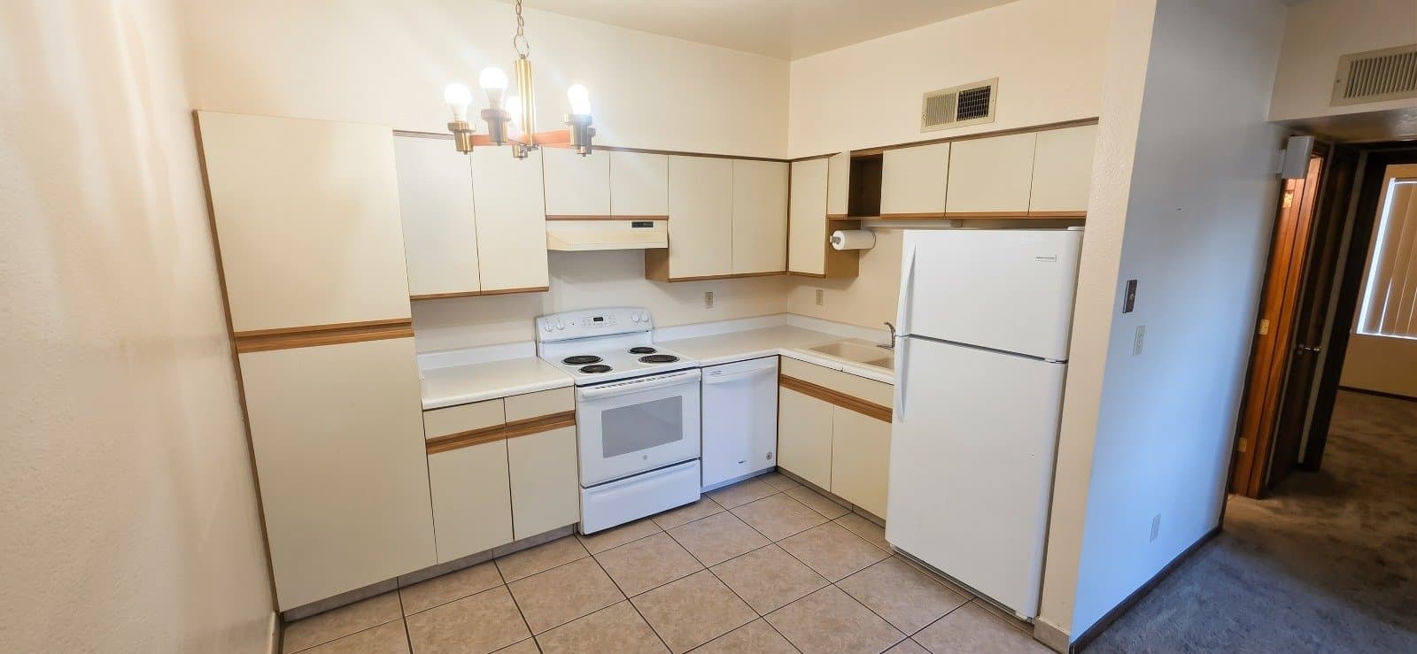 Mesa Multiplex: Mesa Dr - E Frost Cir (24 Units)
