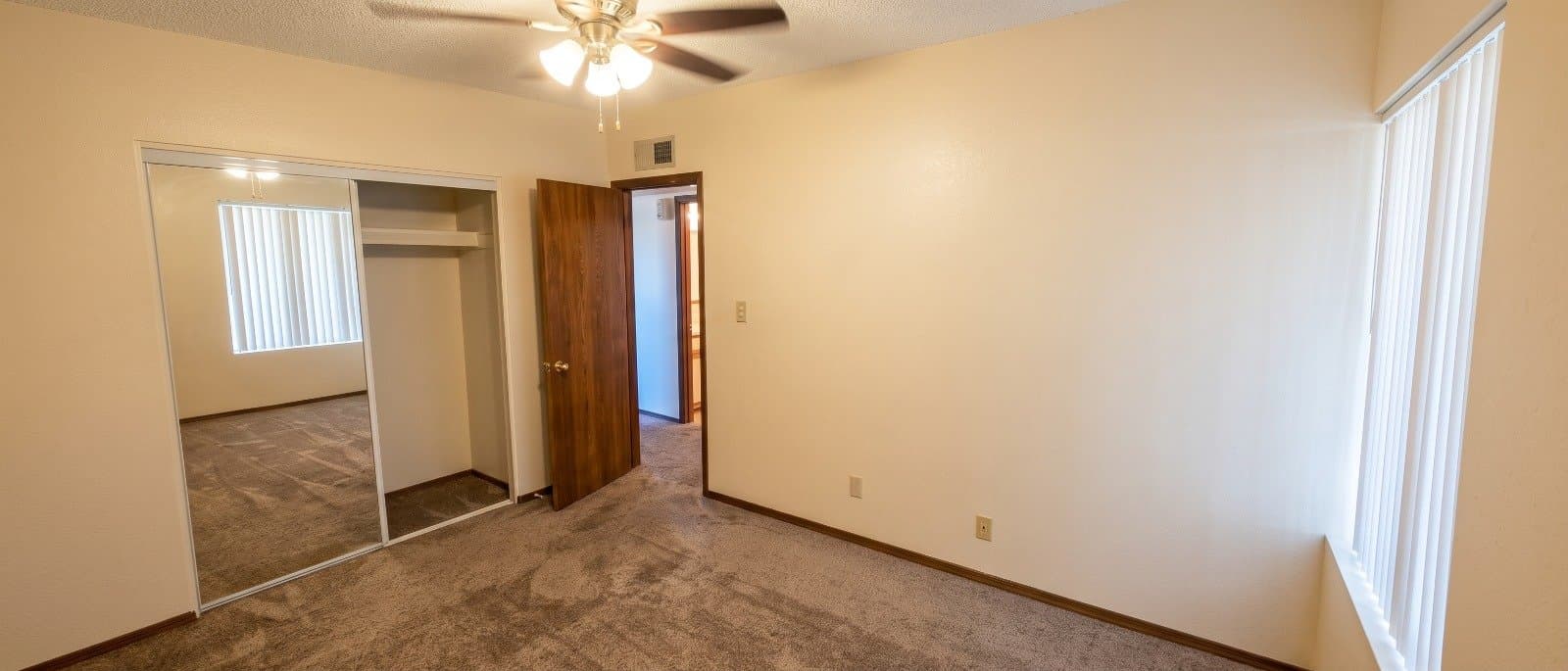 Mesa Multiplex: Mesa Dr - E Frost Cir (24 Units)