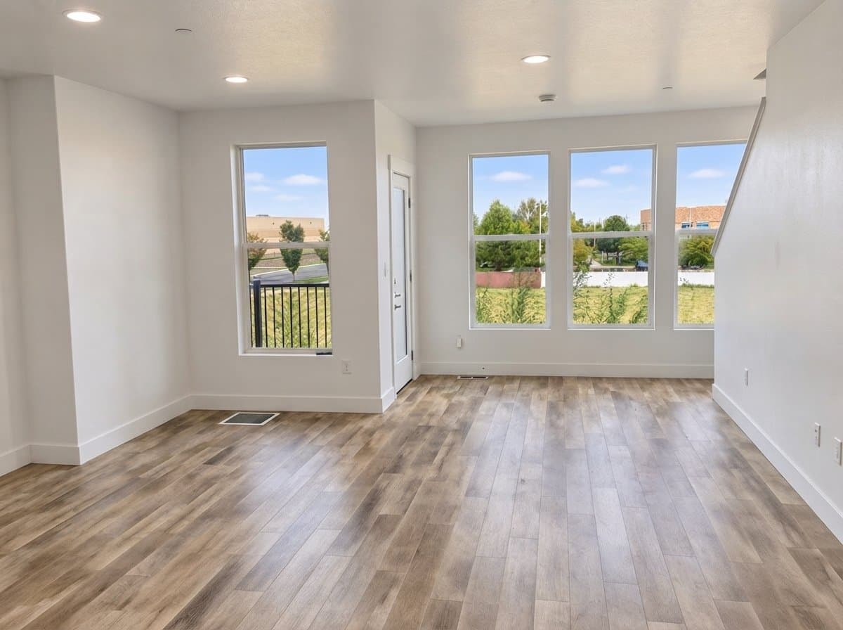 Salt Lake City Townhome: 3860 W Kinglassie Ln