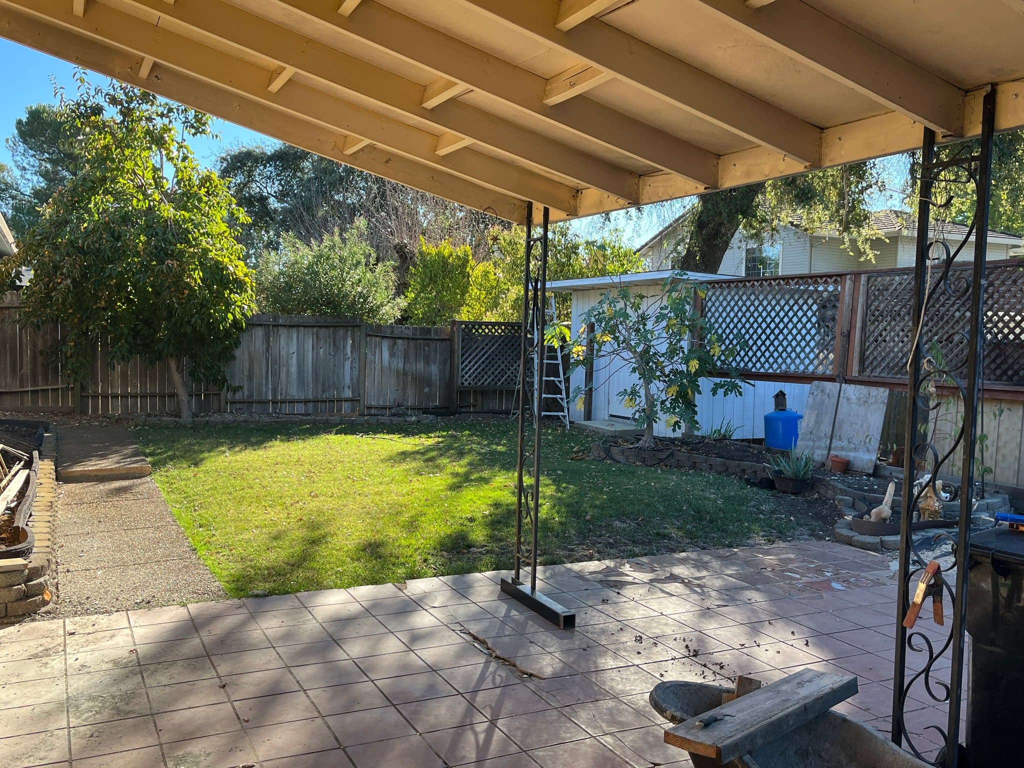 Lakeport House: 675 20th St