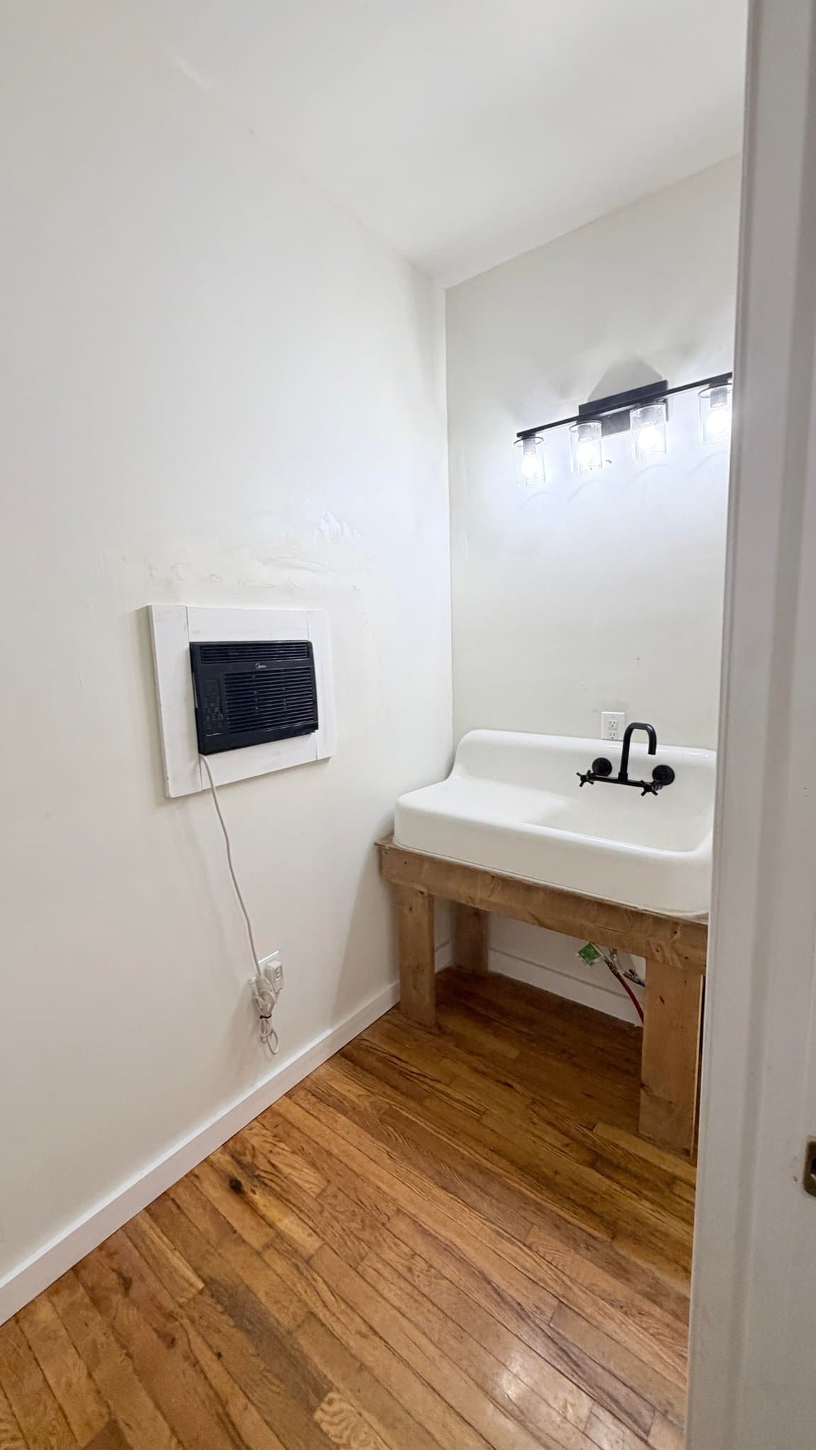 Richlands Condo: 1513 Front Street