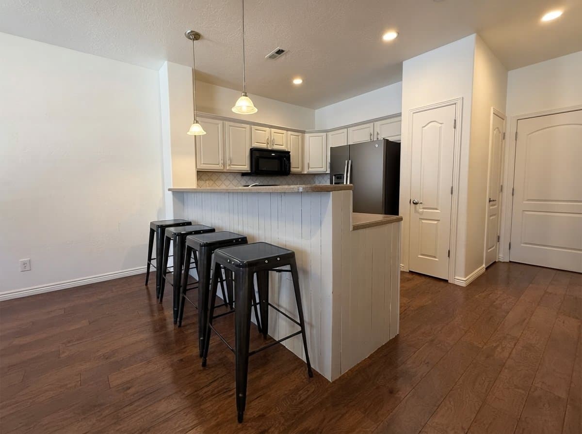 Pleasant Grove Townhome: 25 S 1520 W
