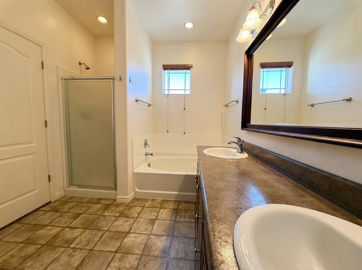 Pleasant Grove Townhome: 25 S 1520 W