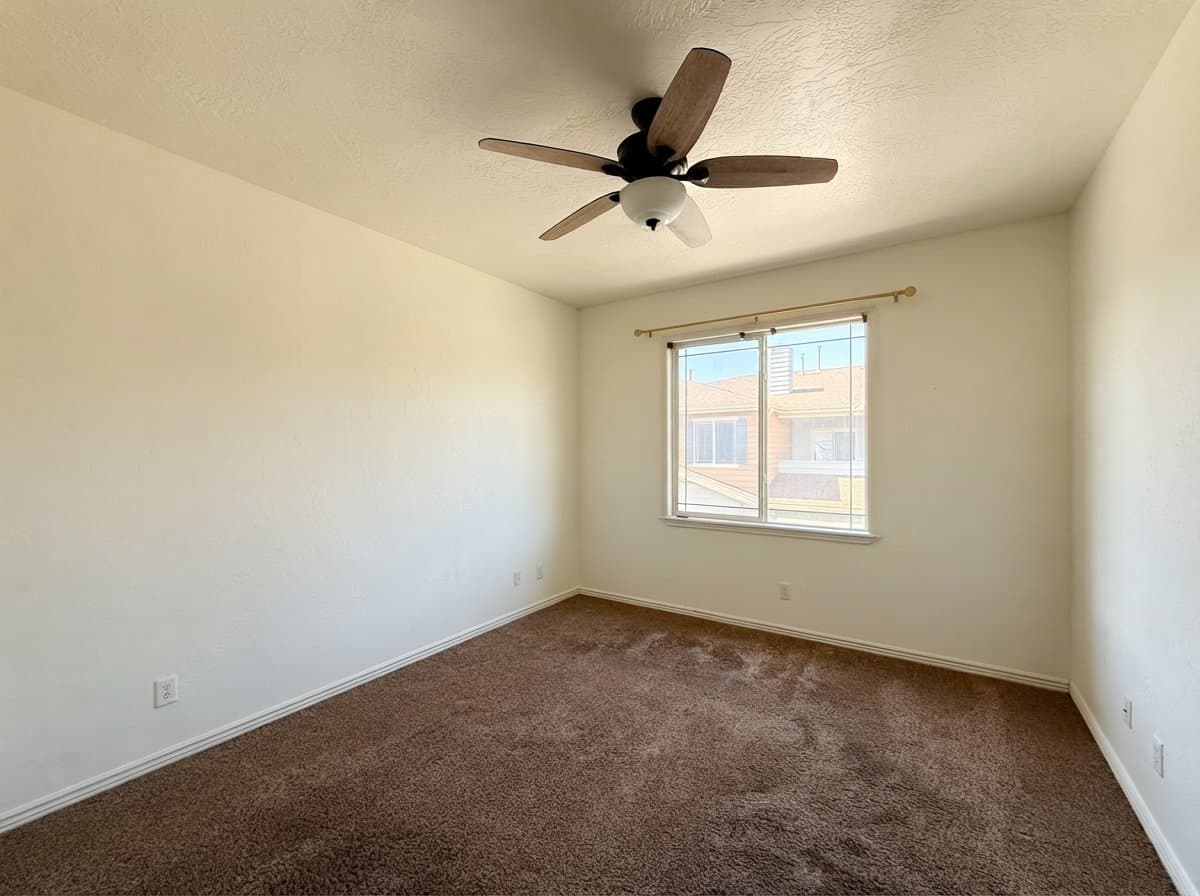 Pleasant Grove Townhome: 25 S 1520 W
