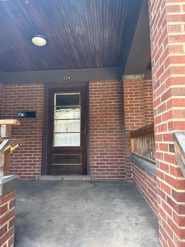 State College House: 524 S Pugh St