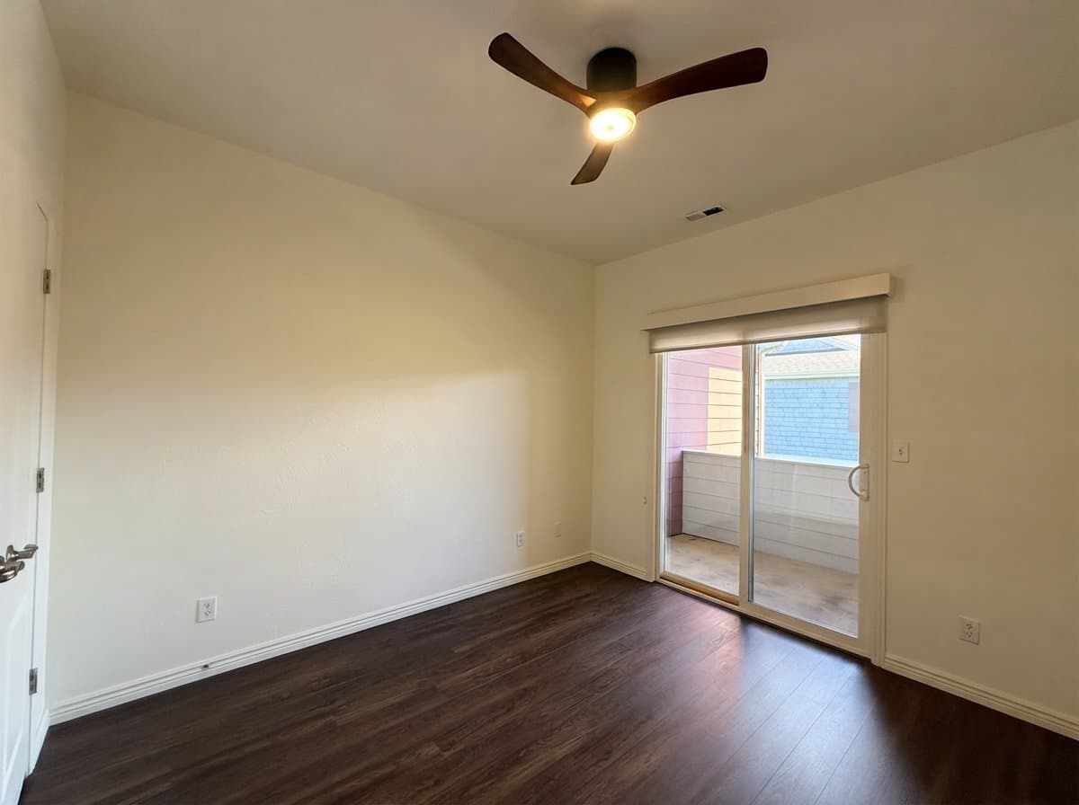 Pleasant Grove Townhome: 25 S 1520 W