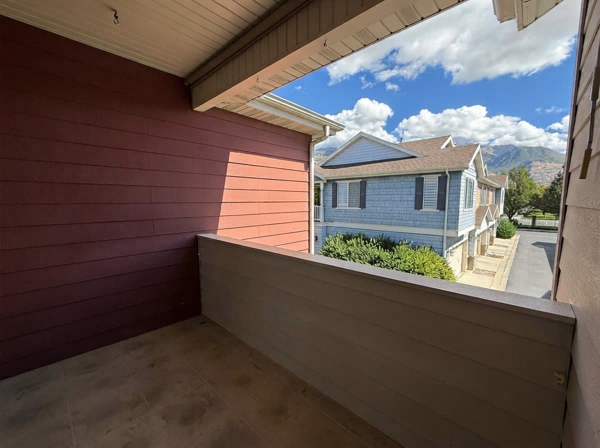 Pleasant Grove Townhome: 25 S 1520 W