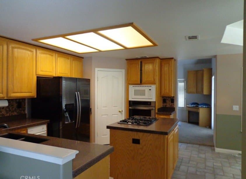 Helendale House: 26223 Fleet Ln