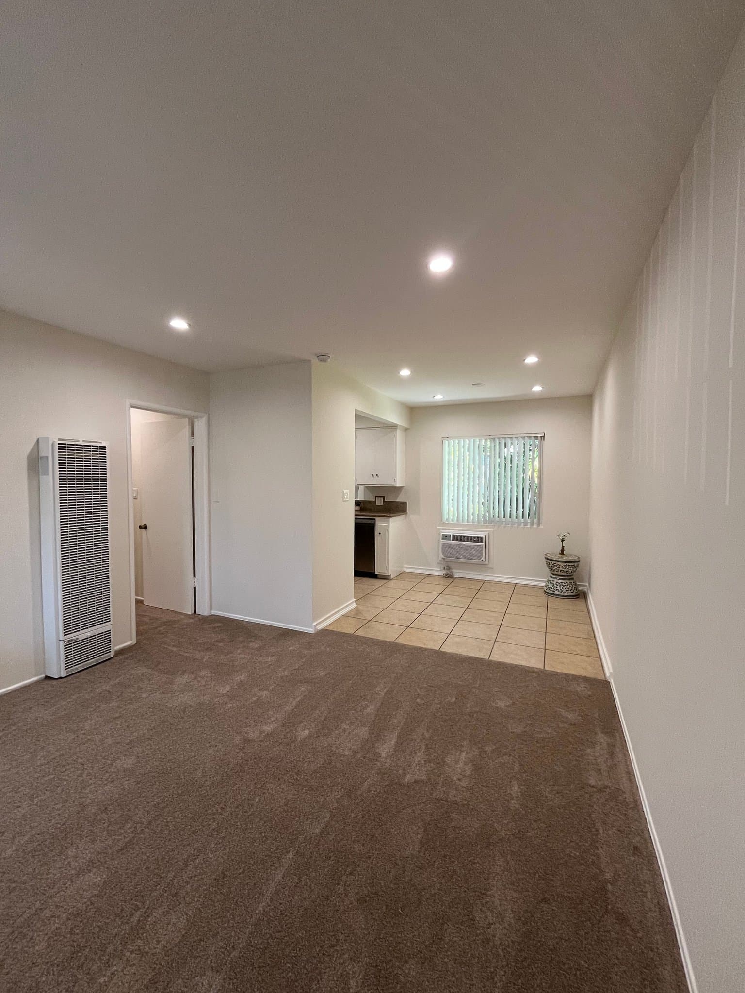 Pasadena Apartment: 251 N El Molino Ave