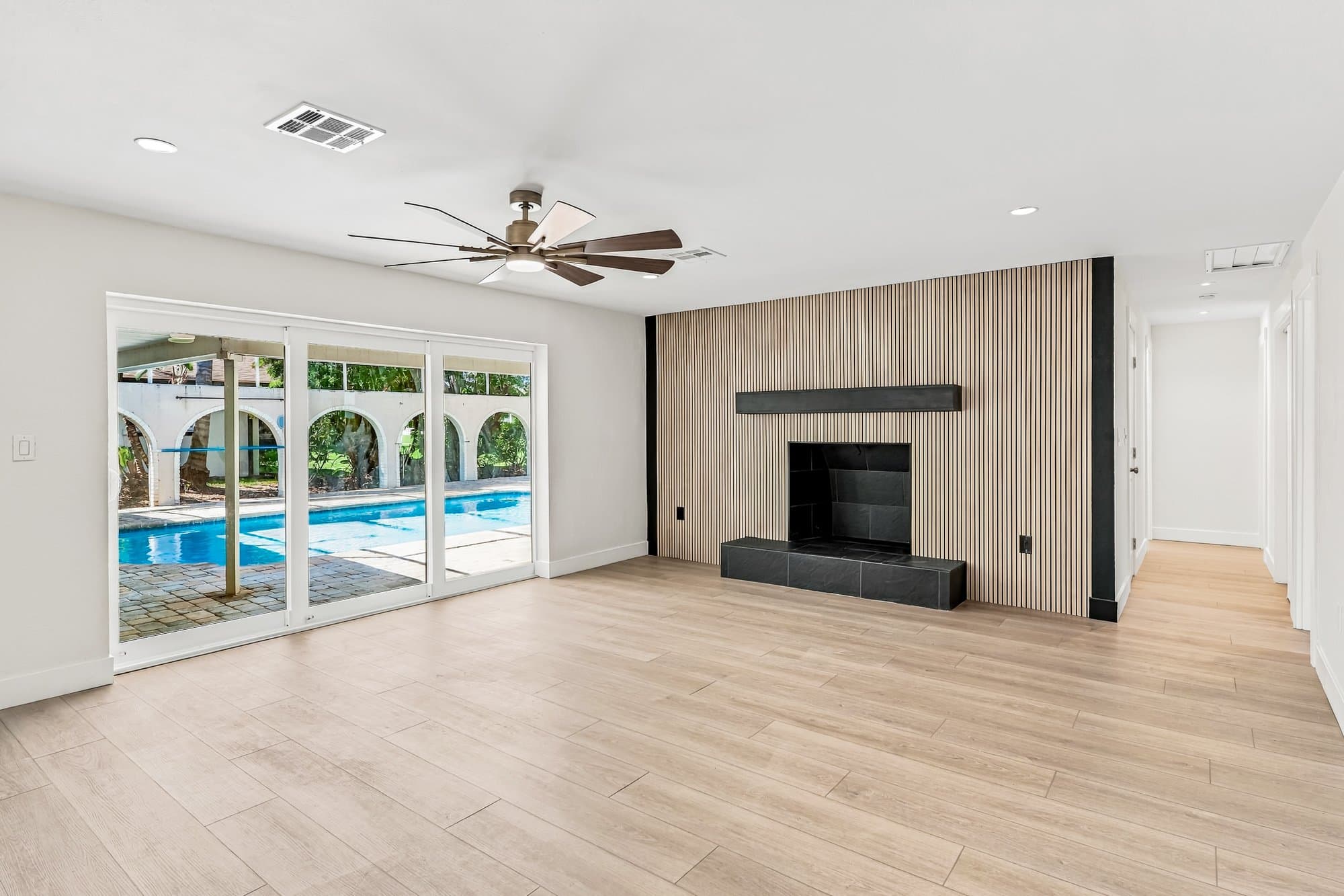 Seminole House: 7002 Greenbrier Dr