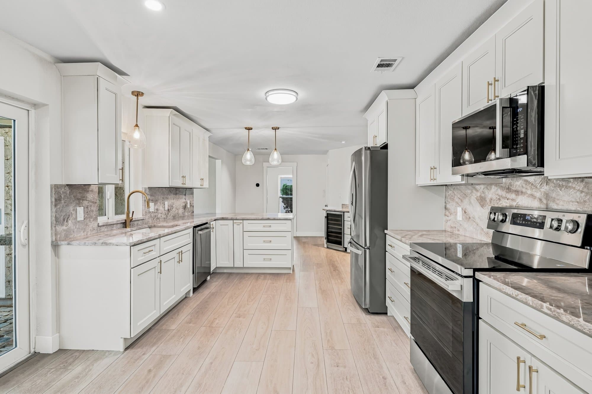 Seminole House: 7002 Greenbrier Dr