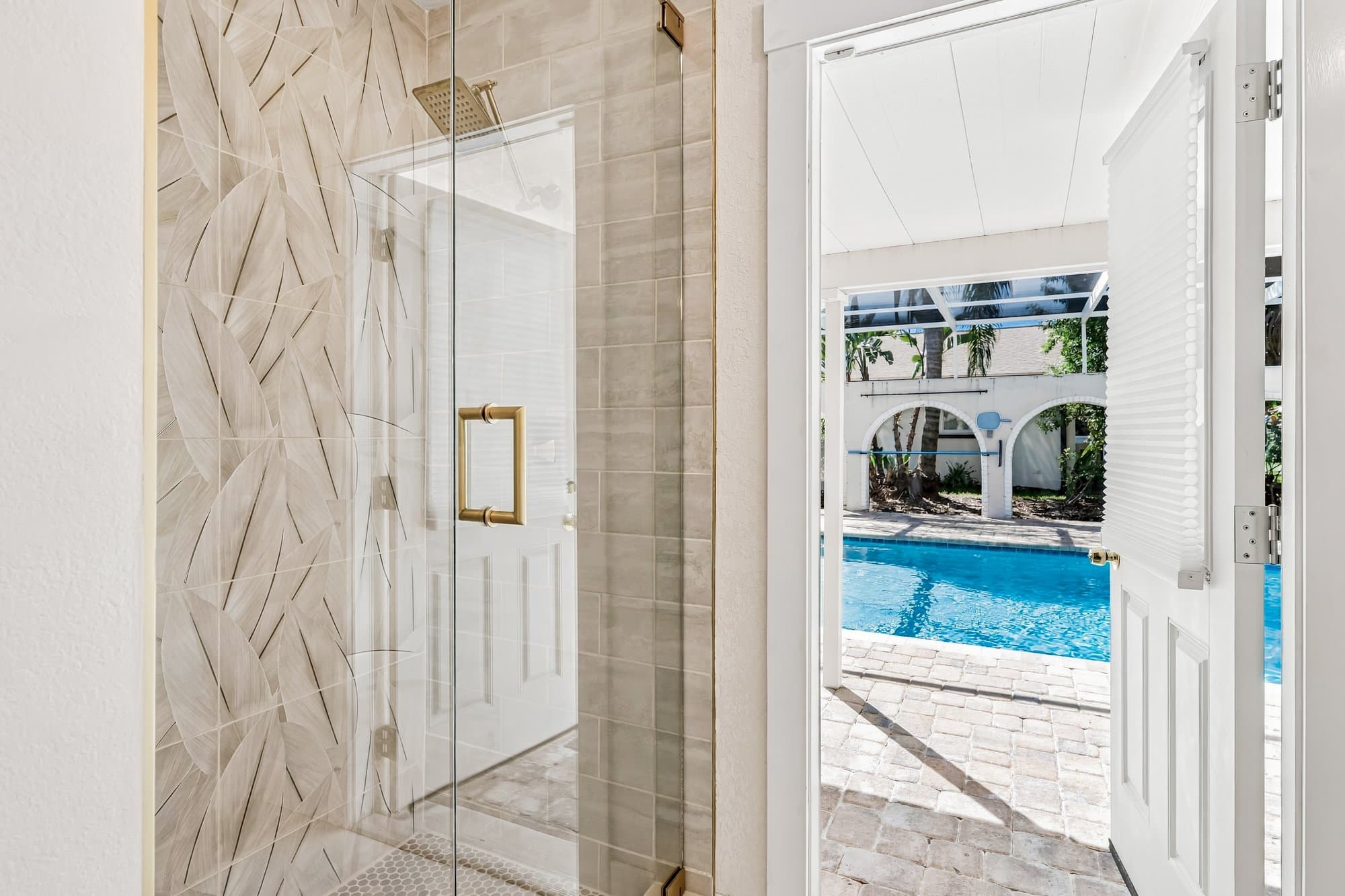 Seminole House: 7002 Greenbrier Dr