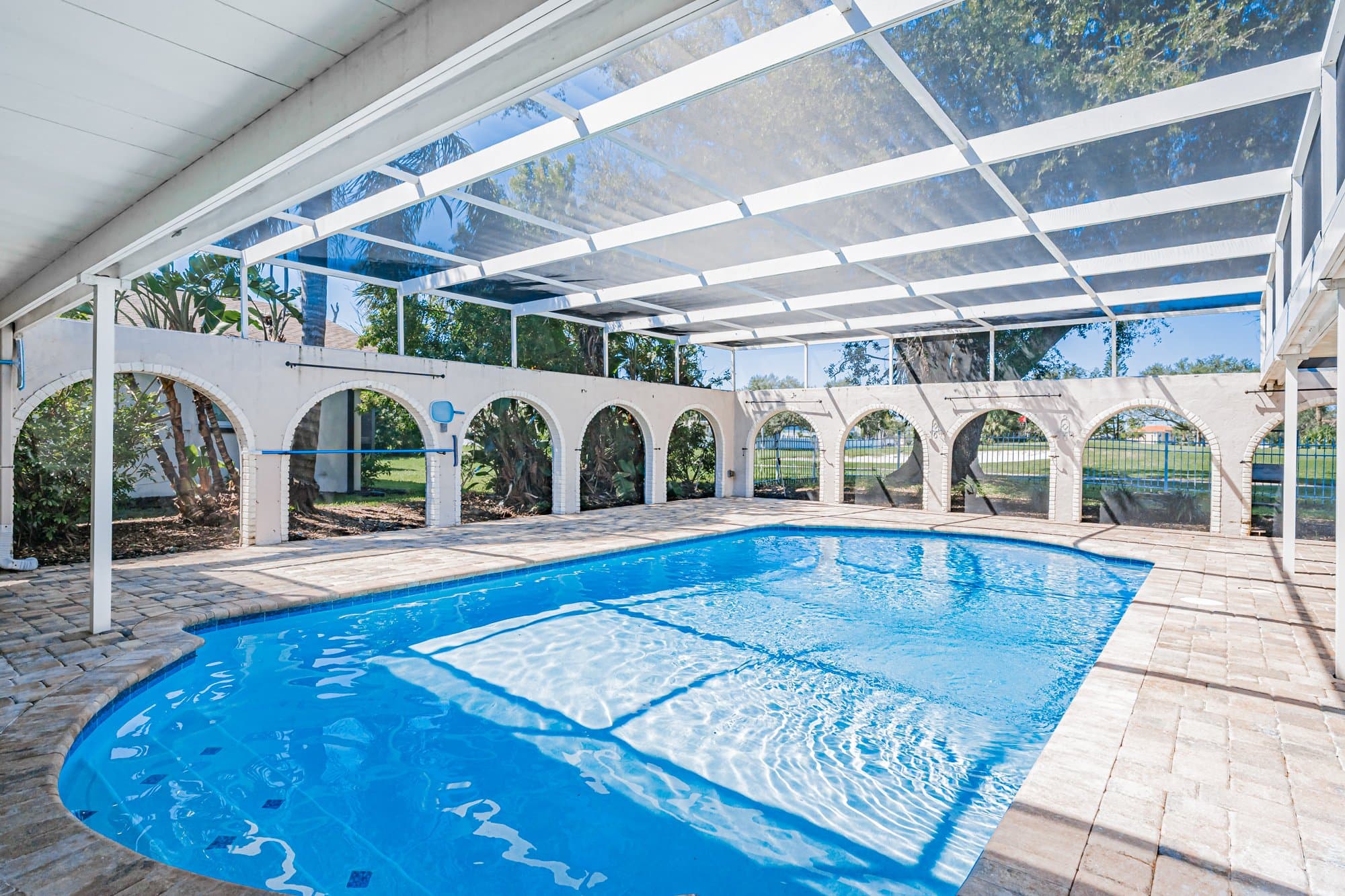 Seminole House: 7002 Greenbrier Dr