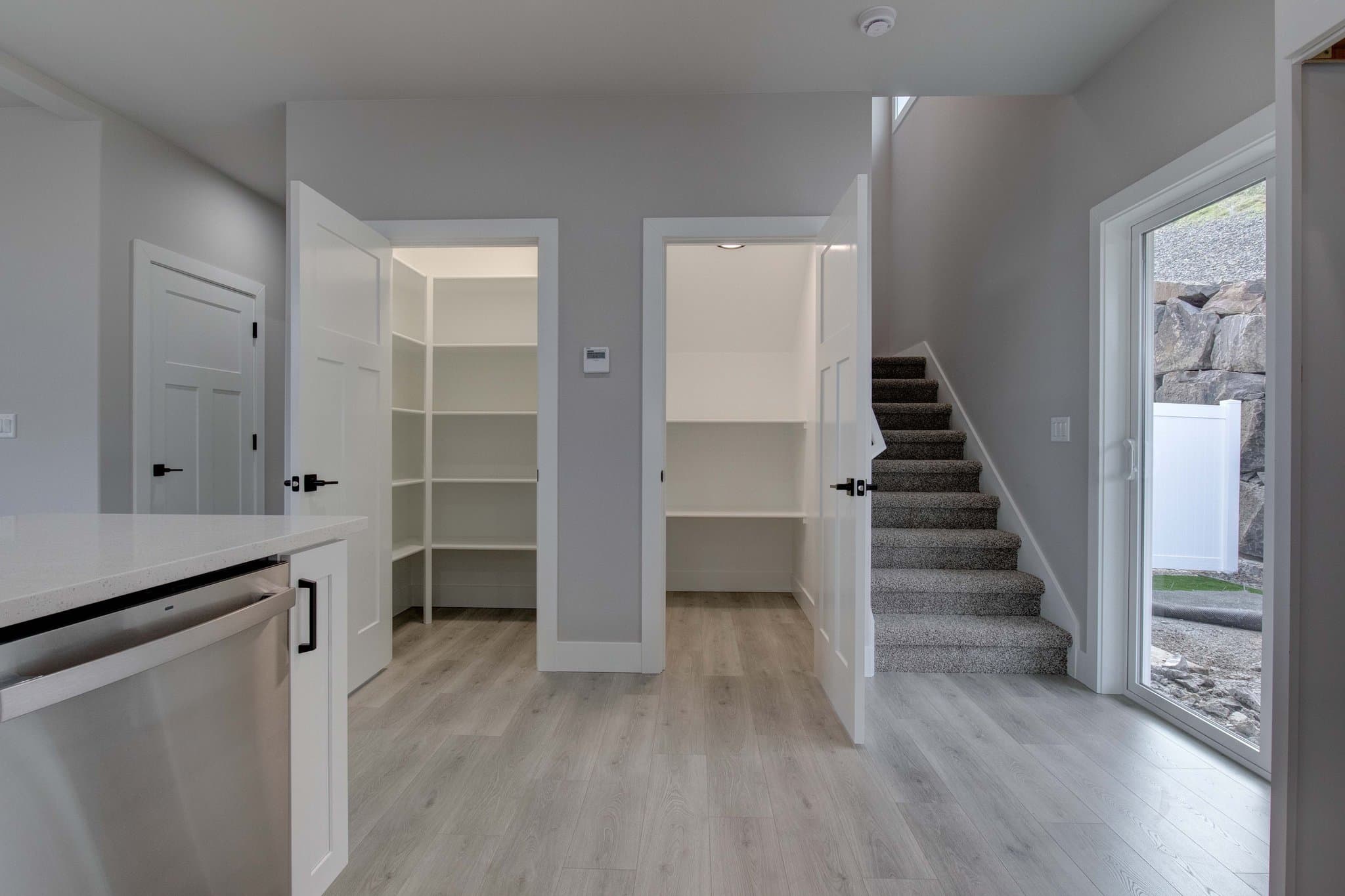 Richland Townhome: 830 Rio Vista Loop
